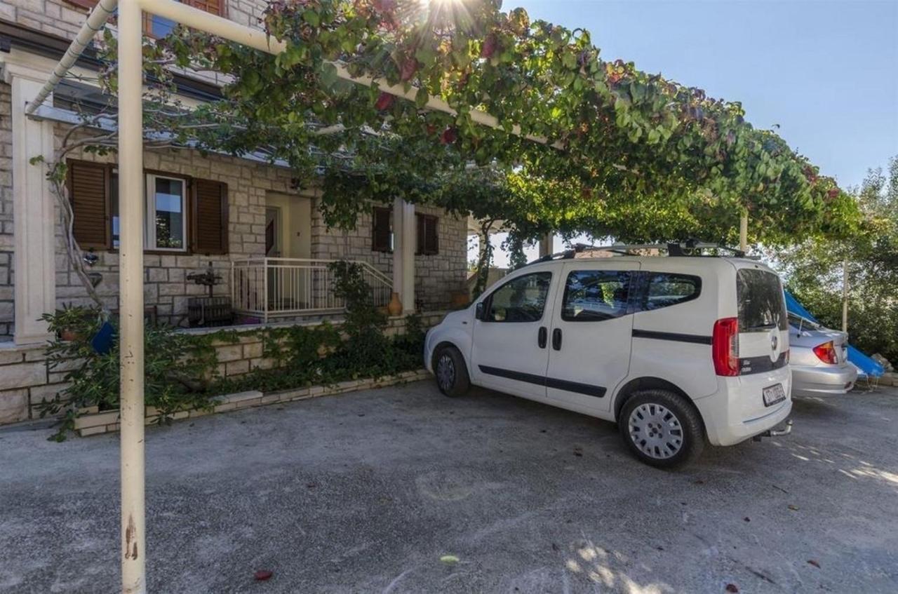 Apartments Lemar - With Parking Bol Bagian luar foto