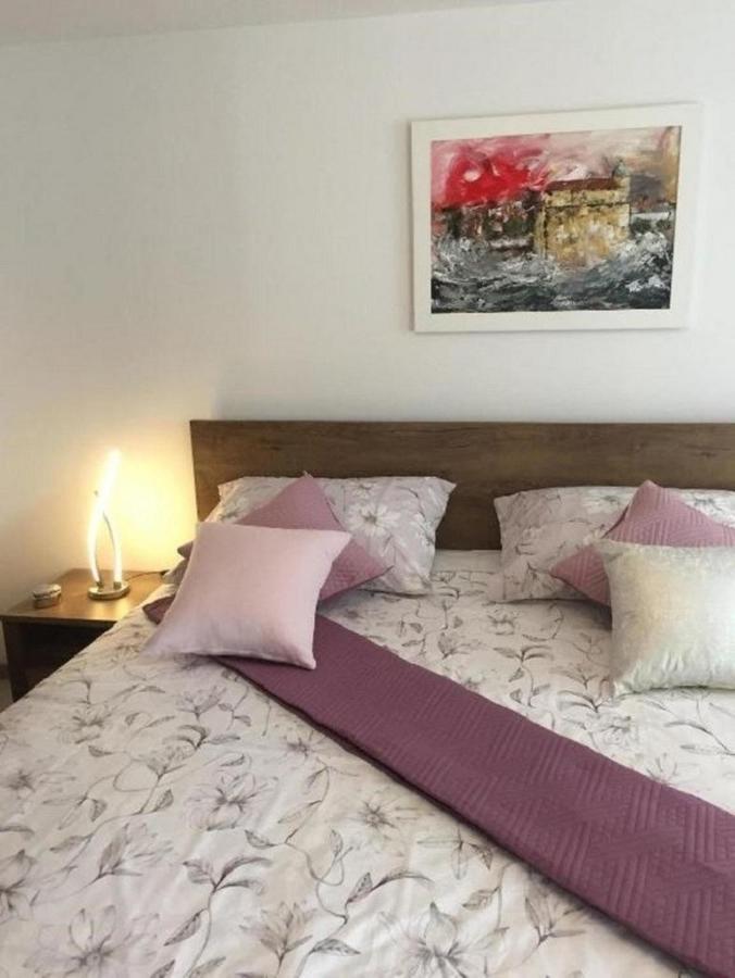 Apartments Lemar - With Parking Bol Bagian luar foto